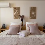 La Maison Des Canailles كاسيس
